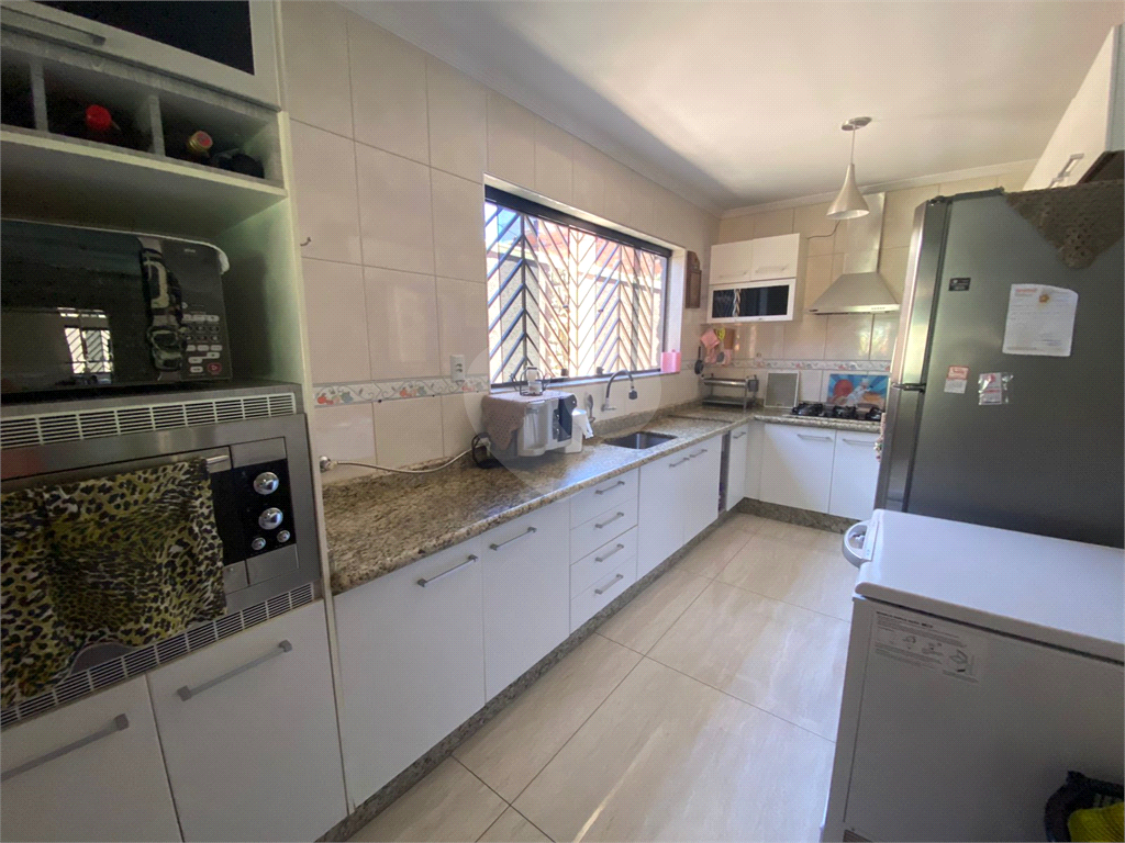 Sobrado à venda com 3 quartos, 207m² - Foto 5