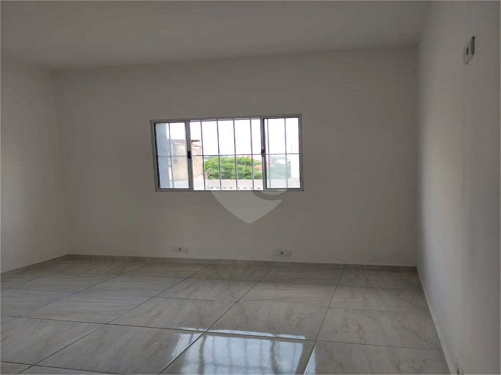 Sobrado à venda com 2 quartos, 150m² - Foto 23