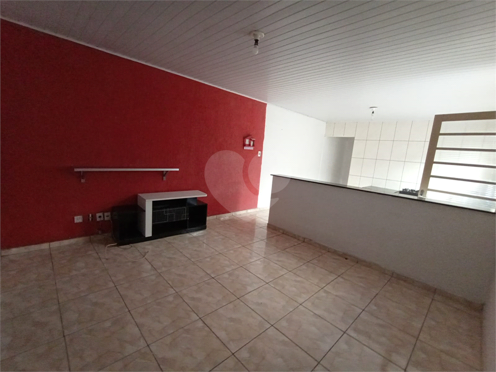 Casa à venda com 2 quartos, 79m² - Foto 1