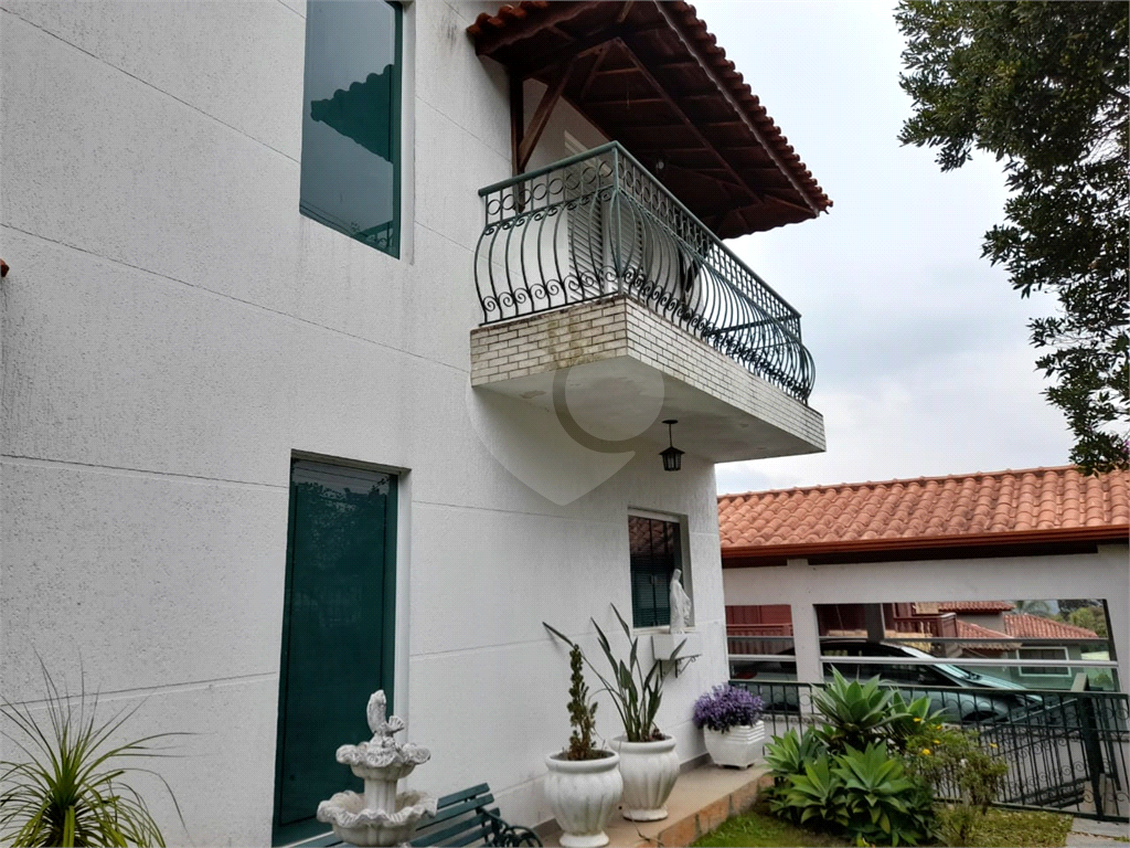 Casa de Condomínio à venda com 5 quartos, 250m² - Foto 4