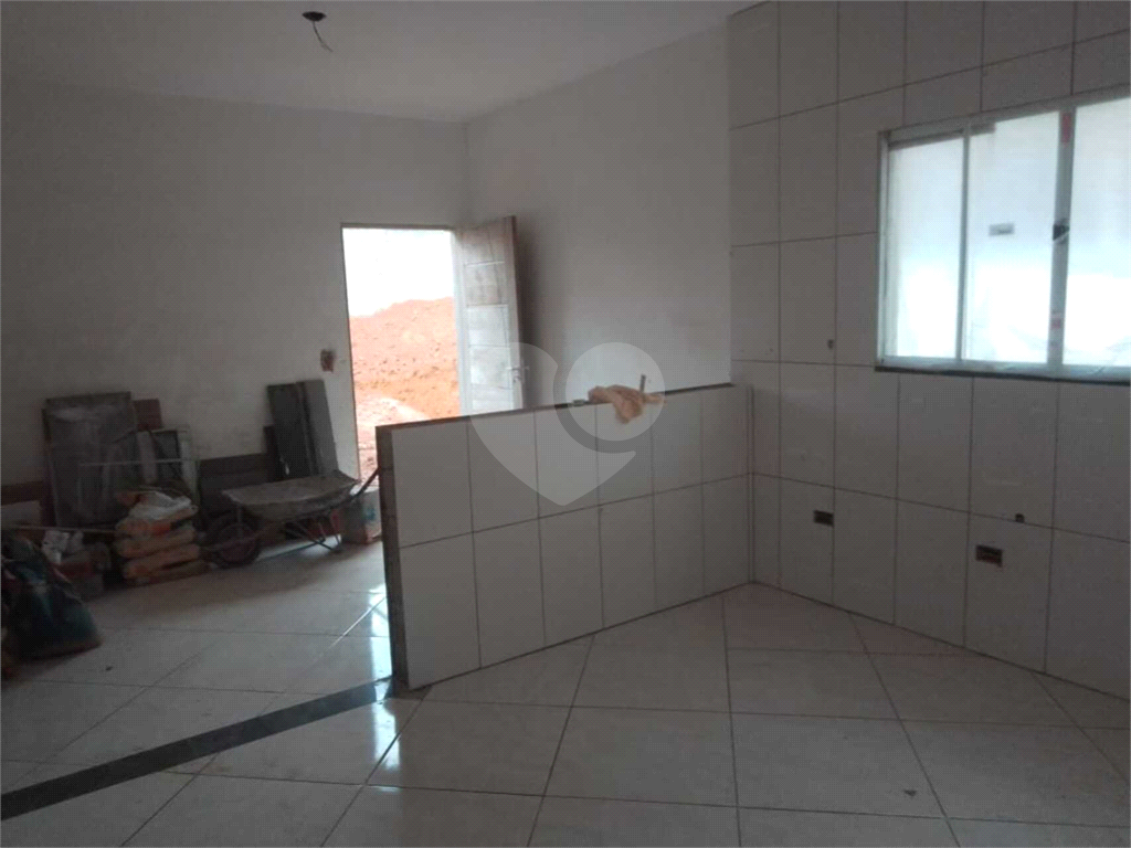 Casa à venda com 2 quartos, 90m² - Foto 1