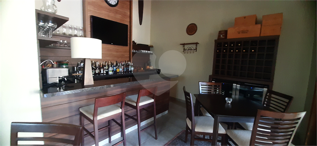 Casa de Condomínio à venda e aluguel com 4 quartos, 390m² - Foto 22