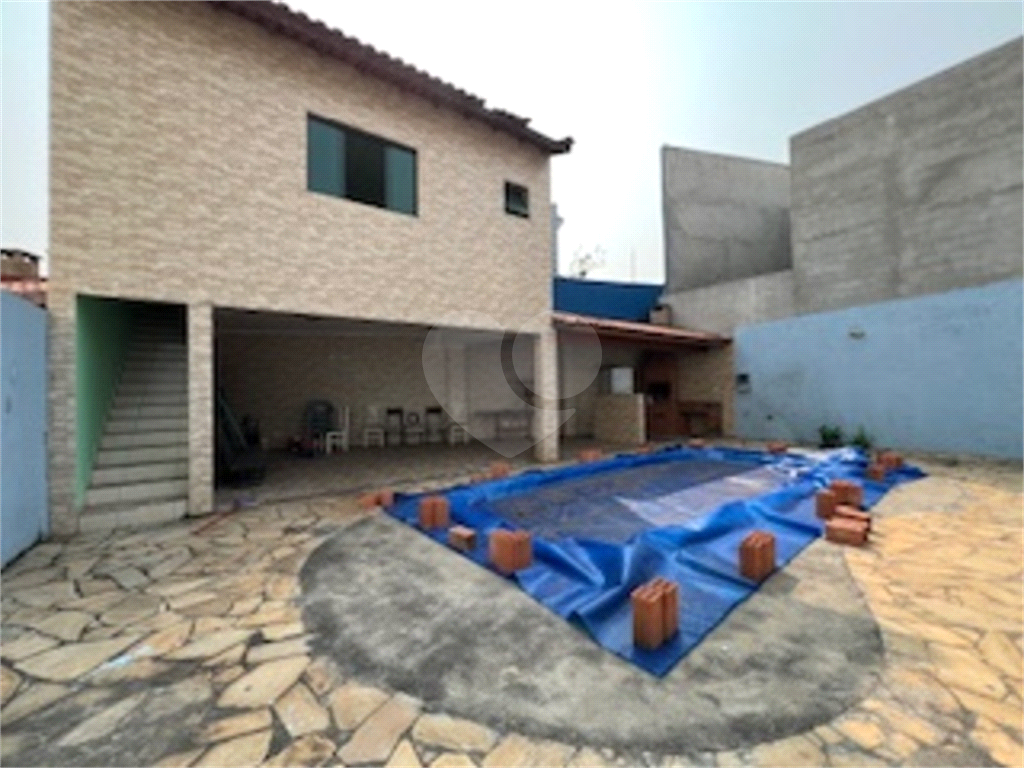 Casa à venda com 4 quartos, 240m² - Foto 8