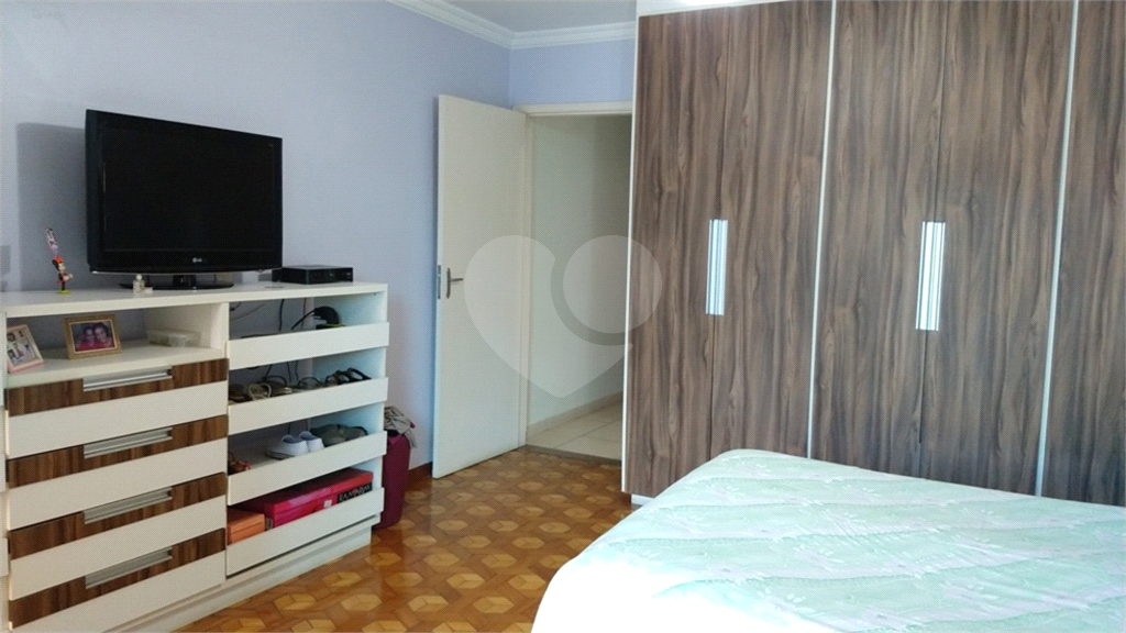 Sobrado à venda com 3 quartos, 160m² - Foto 4