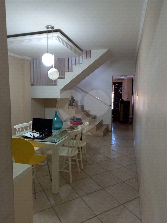 Sobrado de 4 quartos 1 suíte 2 vagas bairro Jardim City- Guarulhos-SP.