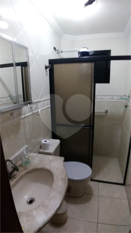 Apartamento de 87 m² com 2 dormitórios, sendo 1 suíte na Guilhermina, Praia Grande - 424.000,00