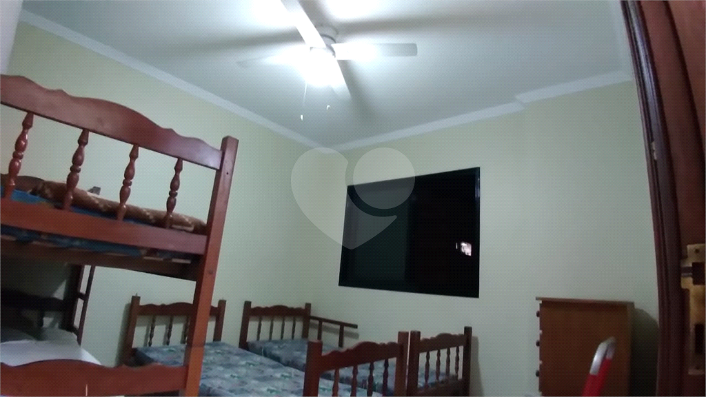 Apartamento de 87 m² com 2 dormitórios, sendo 1 suíte na Guilhermina, Praia Grande - 424.000,00