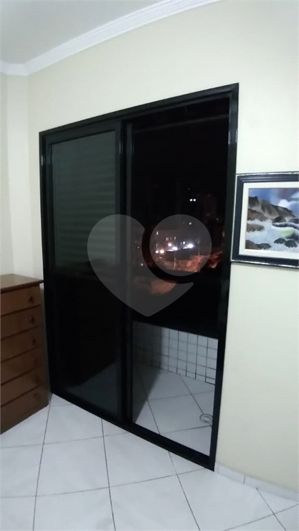 Apartamento de 87 m² com 2 dormitórios, sendo 1 suíte na Guilhermina, Praia Grande - 424.000,00