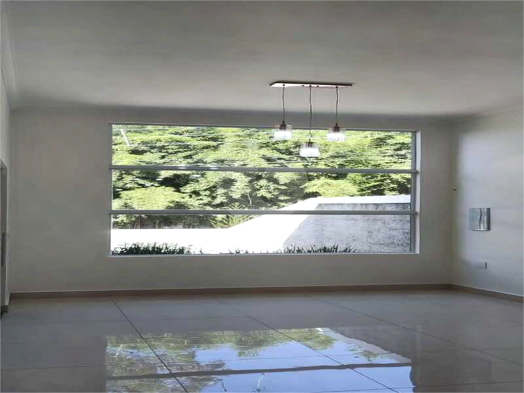 Casa à venda com 3 quartos, 150m² - Foto 3