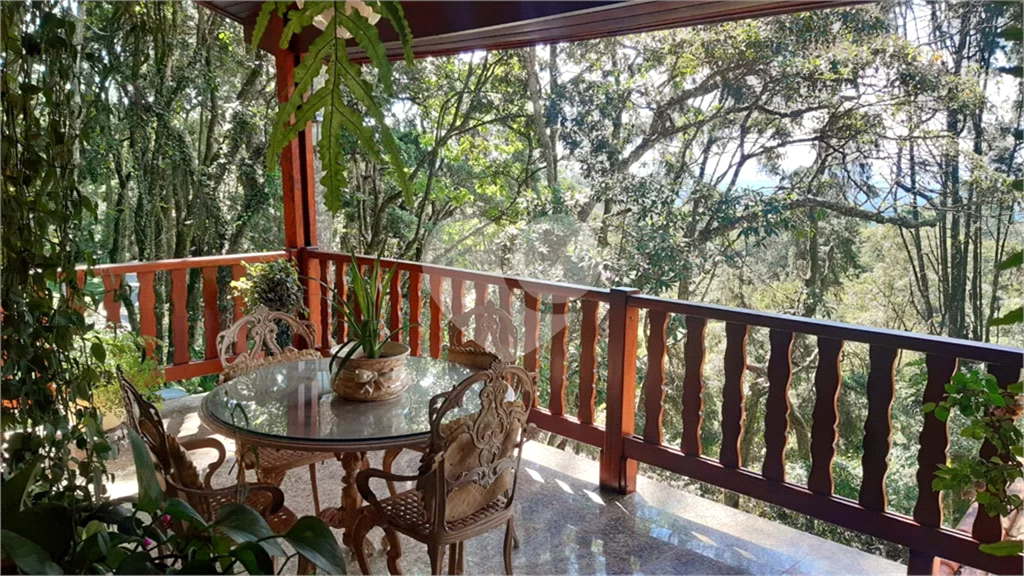 Casa de Condomínio à venda com 3 quartos, 259m² - Foto 24