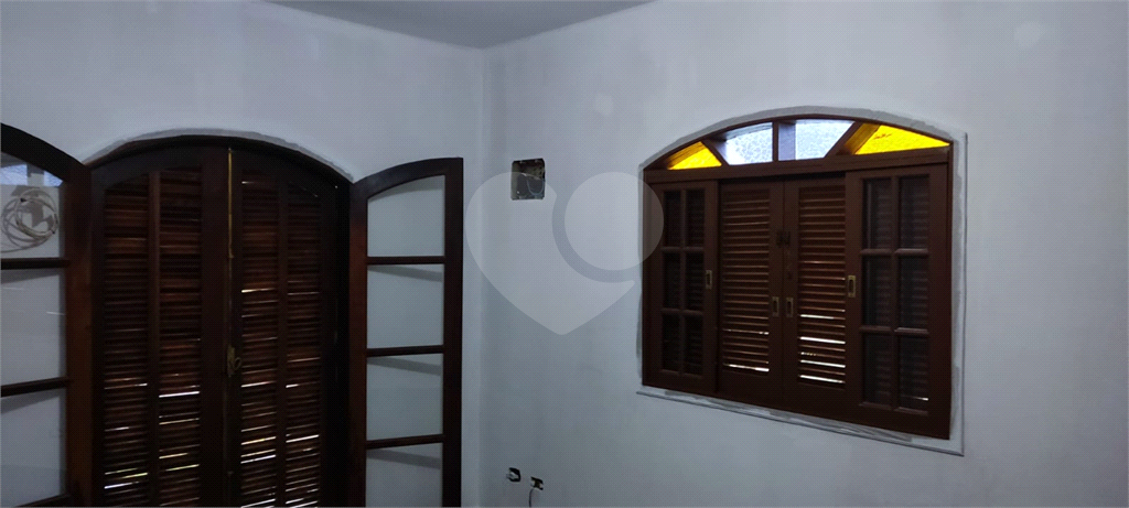 Casa à venda com 4 quartos, 198m² - Foto 6