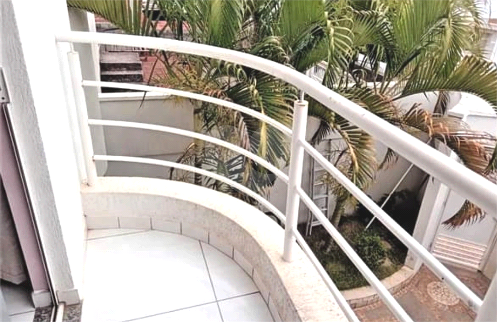SOBRADO em JARDIM BERTONI