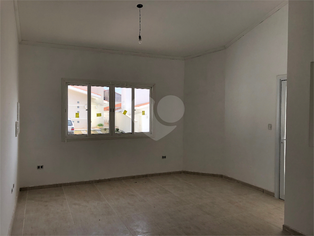 Casa de Condomínio à venda com 3 quartos, 81m² - Foto 1