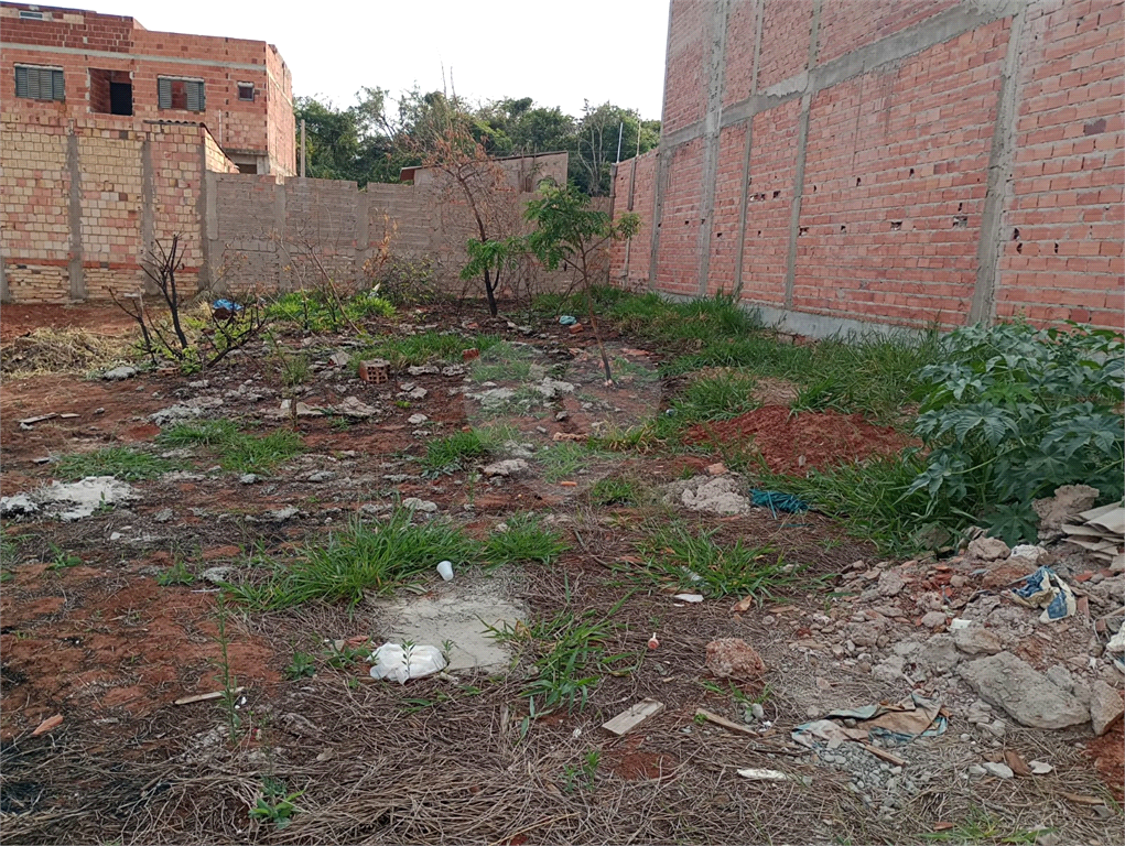 Terreno à venda, 200m² - Foto 1