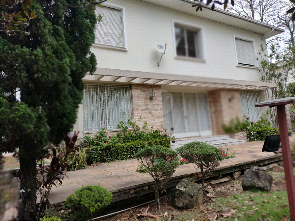 Casa alto padrão espetacular no Tremembé em uma localização super privilegiada.