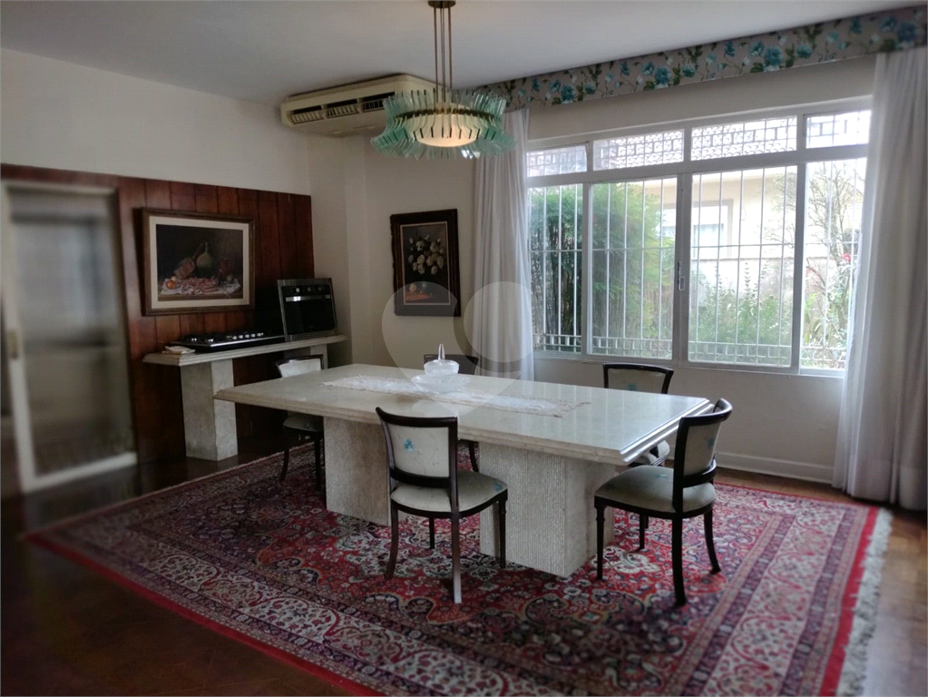 Casa alto padrão espetacular no Tremembé em uma localização super privilegiada.