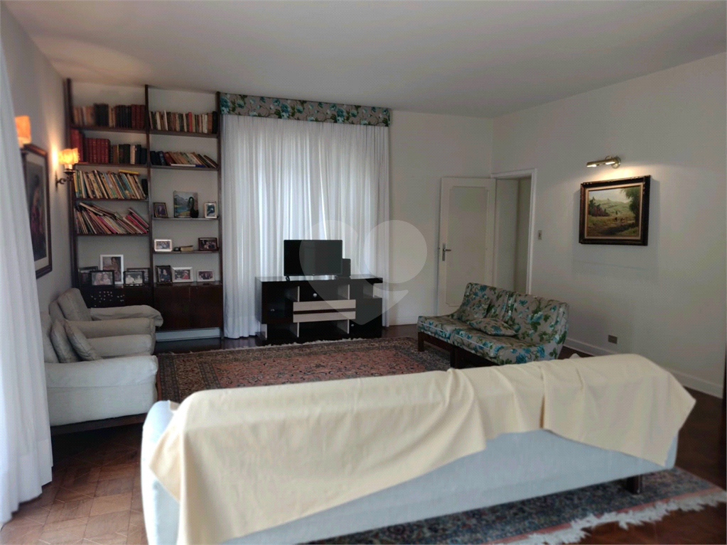 Casa alto padrão espetacular no Tremembé em uma localização super privilegiada.