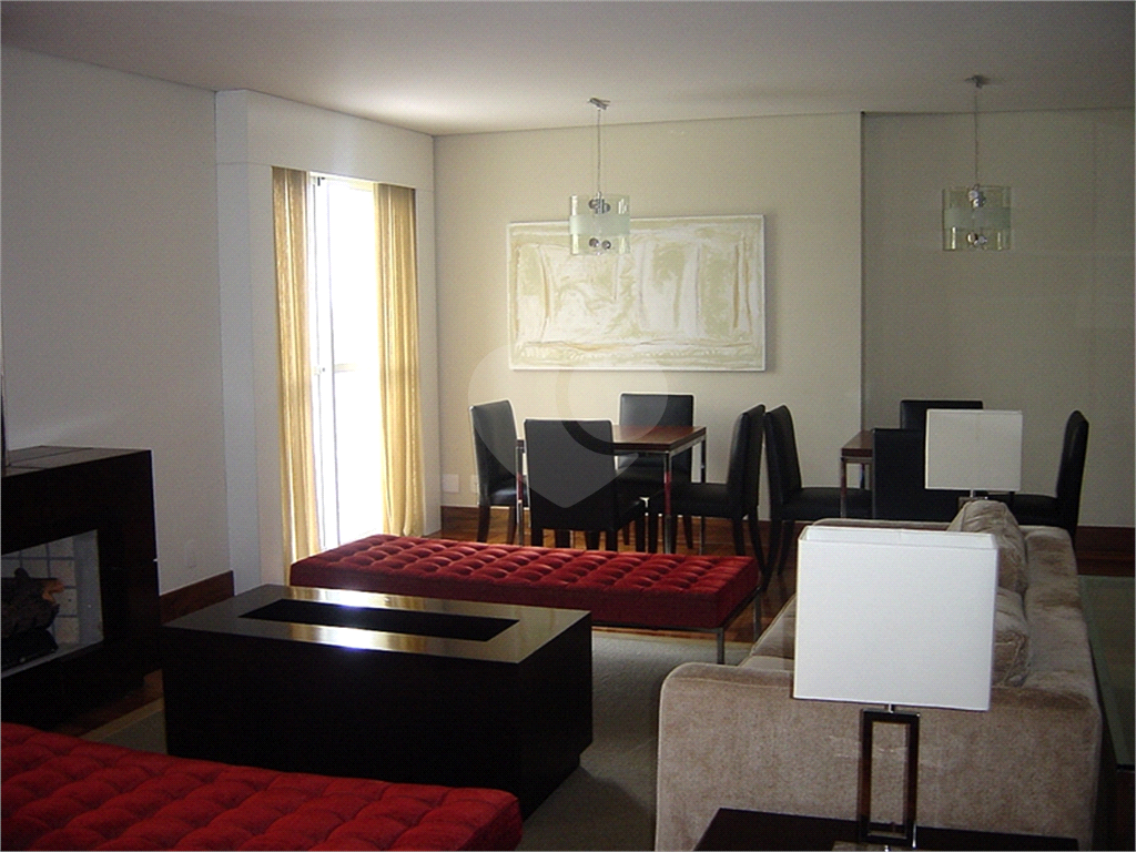 APARTAMENTO em VILA NOVA CONCEIÇÃO