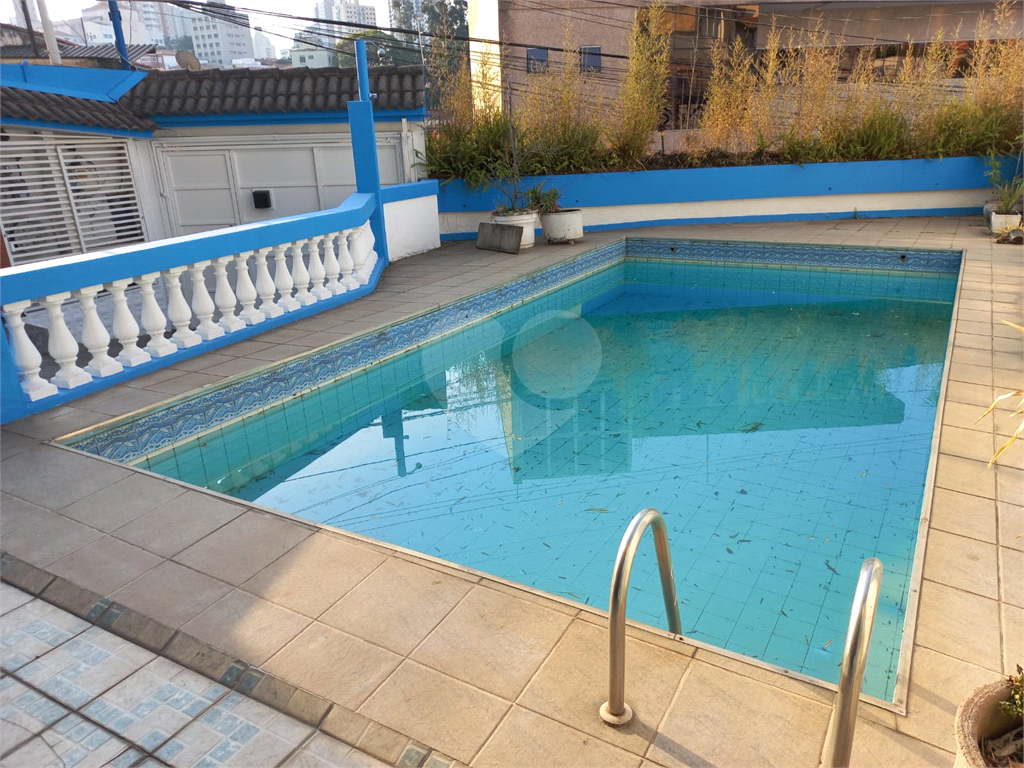 Casa Assobradada no Jardim São Paulo com 5 dormitórios 3 suítes 8 vagas Piscina e Salão de Festas!!