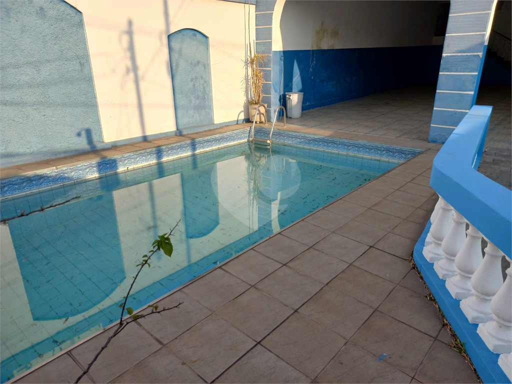 Casa Assobradada no Jardim São Paulo com 5 dormitórios 3 suítes 8 vagas Piscina e Salão de Festas!!