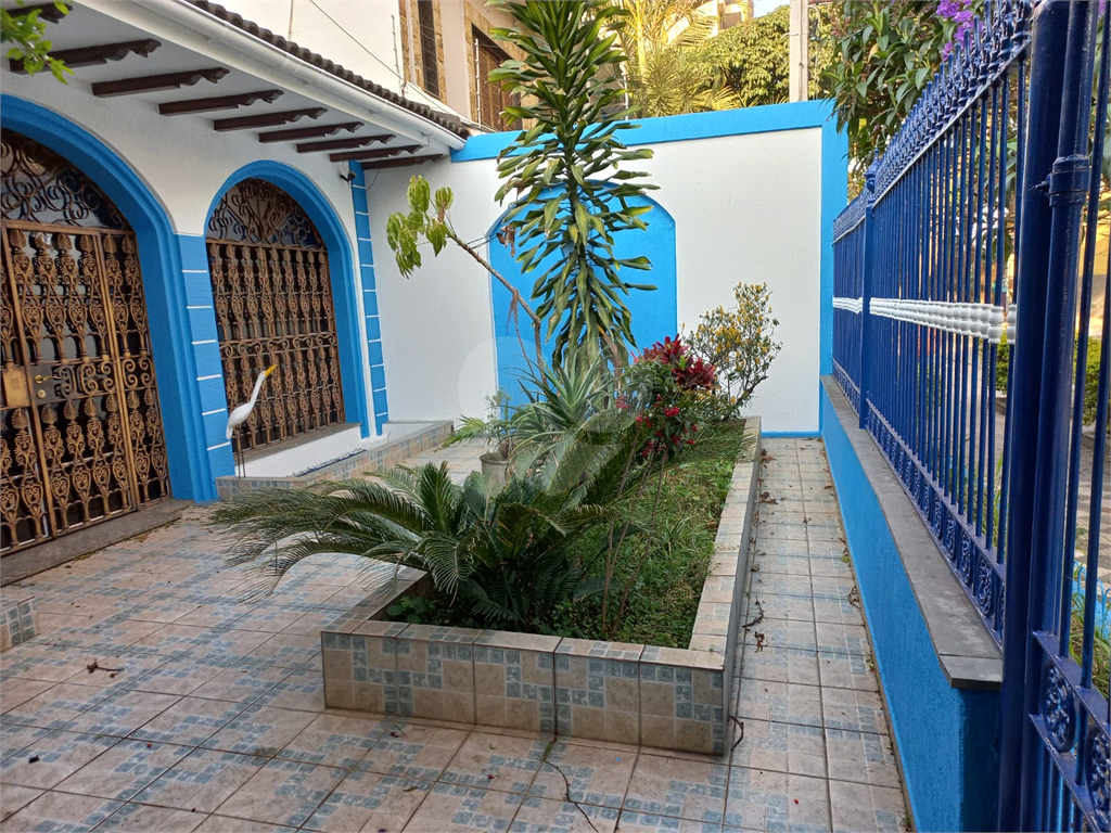Casa Assobradada no Jardim São Paulo com 5 dormitórios 3 suítes 8 vagas Piscina e Salão de Festas!!