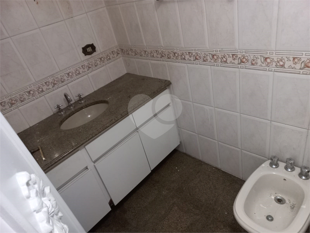 Casa Assobradada no Jardim São Paulo com 5 dormitórios 3 suítes 8 vagas Piscina e Salão de Festas!!