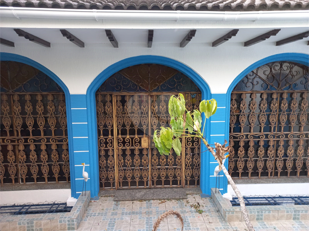Casa Assobradada no Jardim São Paulo com 5 dormitórios 3 suítes 8 vagas Piscina e Salão de Festas!!