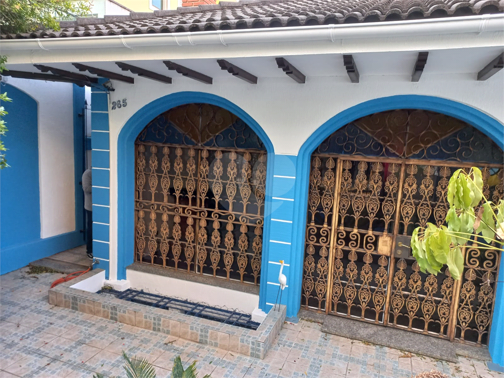 Casa Assobradada no Jardim São Paulo com 5 dormitórios 3 suítes 8 vagas Piscina e Salão de Festas!!