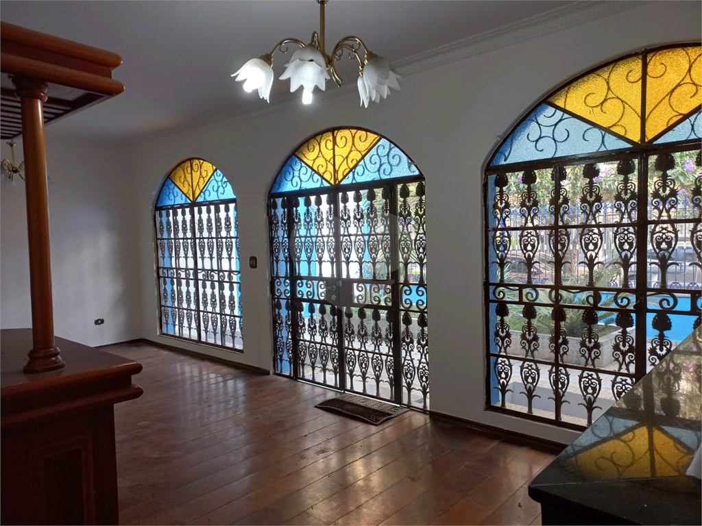 Casa Assobradada no Jardim São Paulo com 5 dormitórios 3 suítes 8 vagas Piscina e Salão de Festas!!