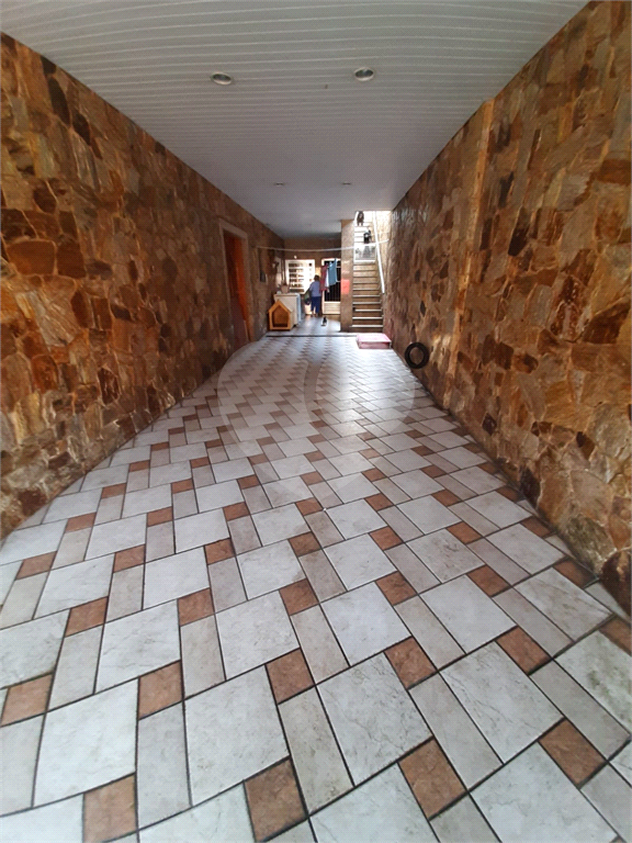 EXCELENTE SOBRADO 