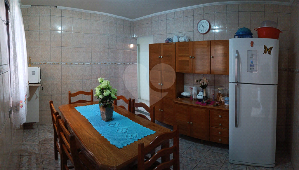 Casa à venda com 3 quartos, 311m² - Foto 4