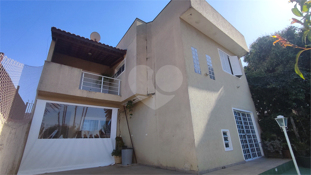 Casa na Pedra Branca ao lado da base da PMESP 