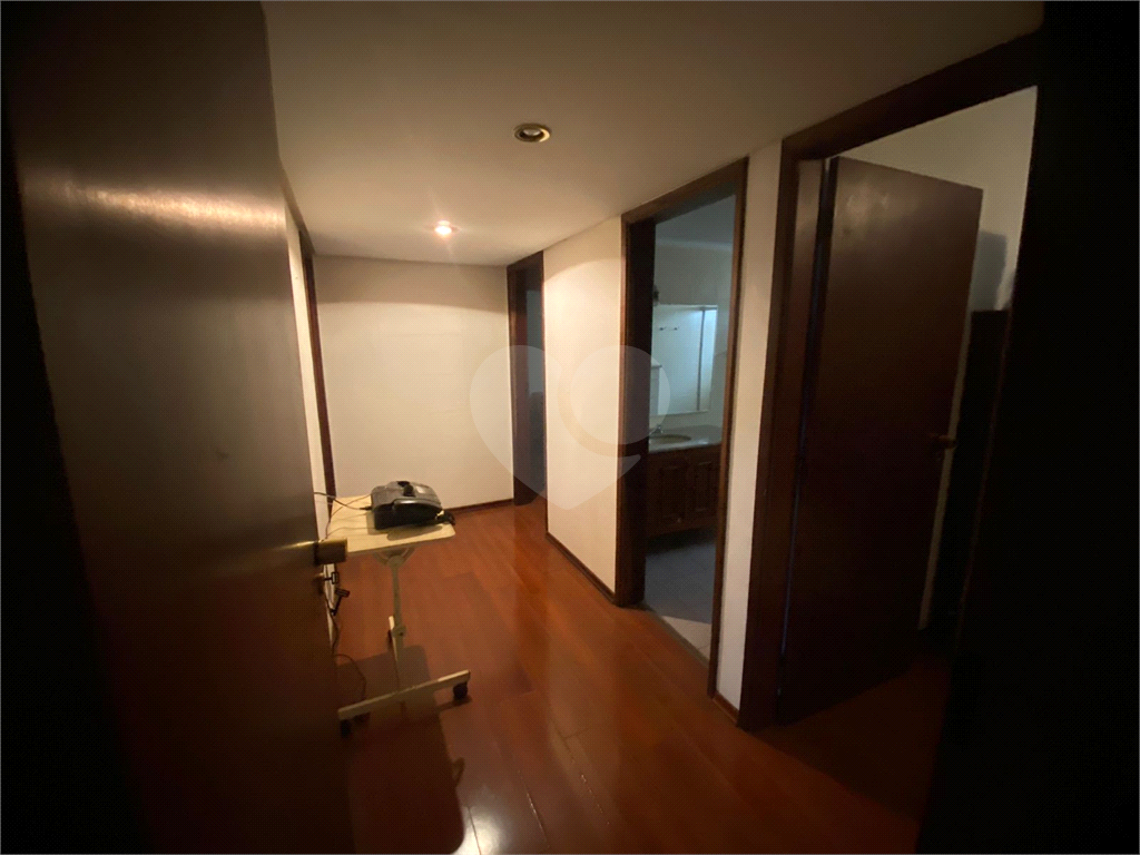 Apartamento à venda com 3 quartos, 135m² - Foto 6