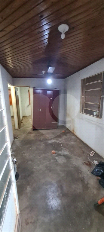 Casa à venda com 3 quartos, 200m² - Foto 11