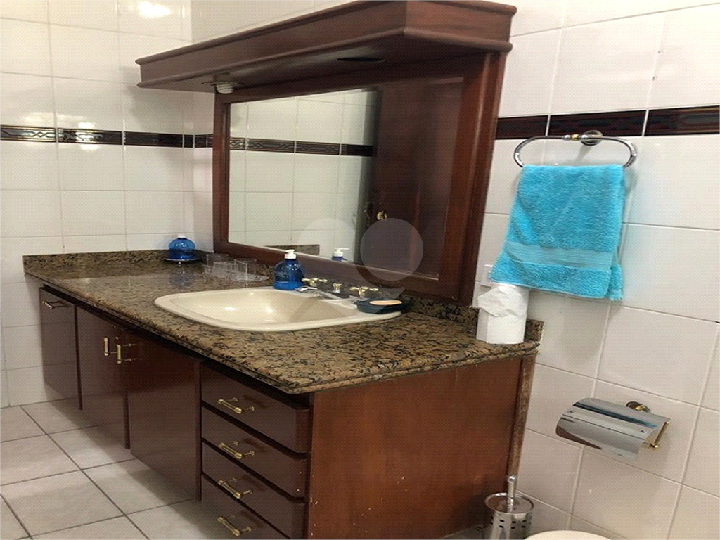 Sobrado à venda com 3 quartos, 256m² - Foto 19