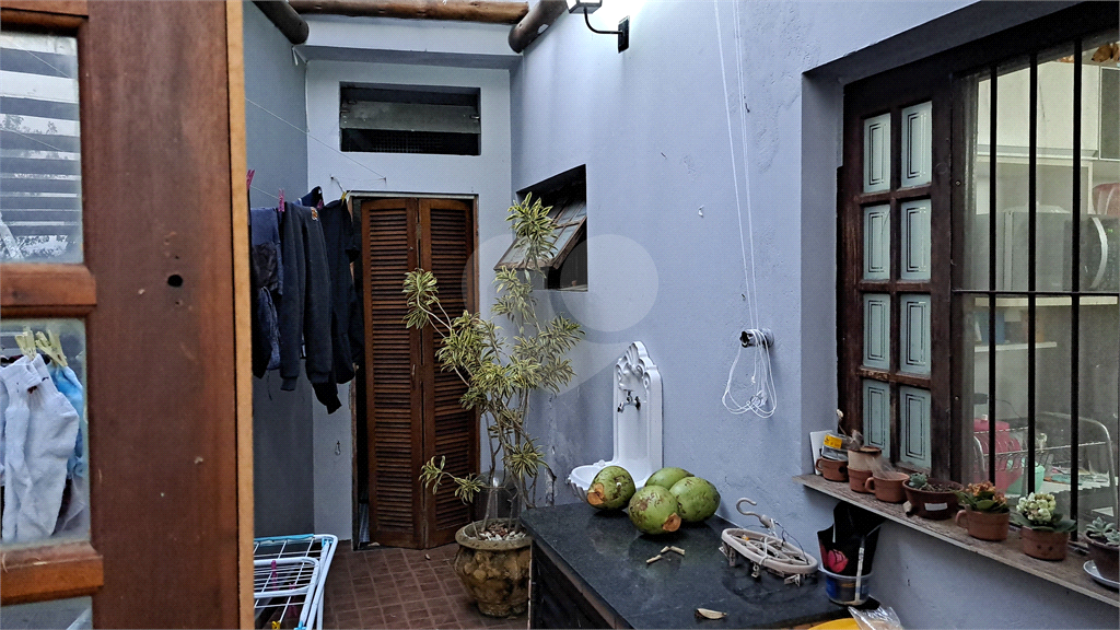 Casa à venda com 3 quartos, 350m² - Foto 14