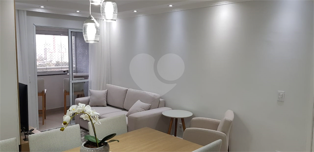 Apartamento 03 dormitórios com planejados e 01 vaga garagem - Jardim Imperador