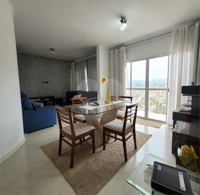 Apartamento à venda com 3 quartos, 98m² - Foto 1