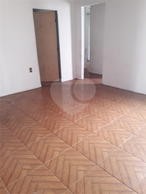 Casa à venda com 2 quartos, 223m² - Foto 12