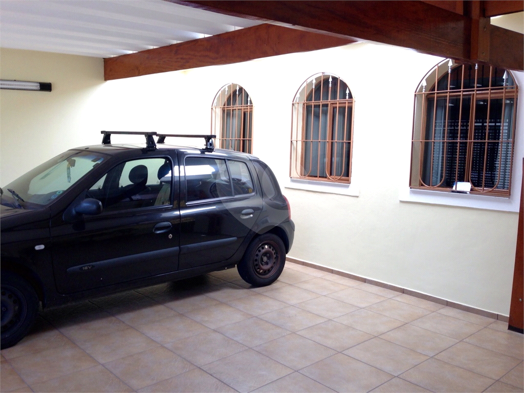 Sobrado de 3 quartos a venda na Cachoerinha.