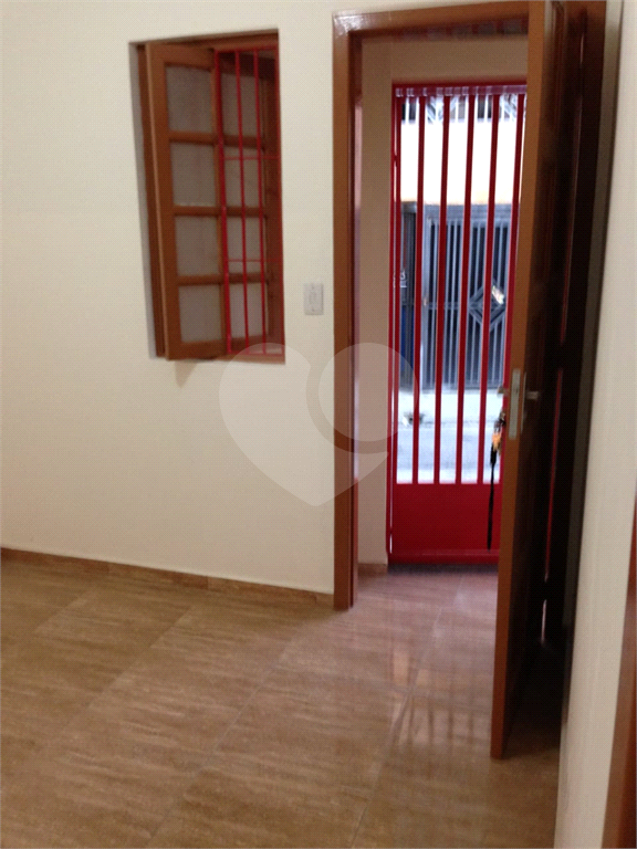Sobrado de 3 quartos a venda na Cachoerinha.
