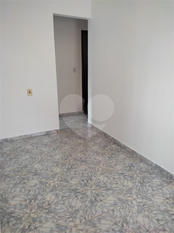Sobrado de 3 quartos a venda na Cachoerinha.