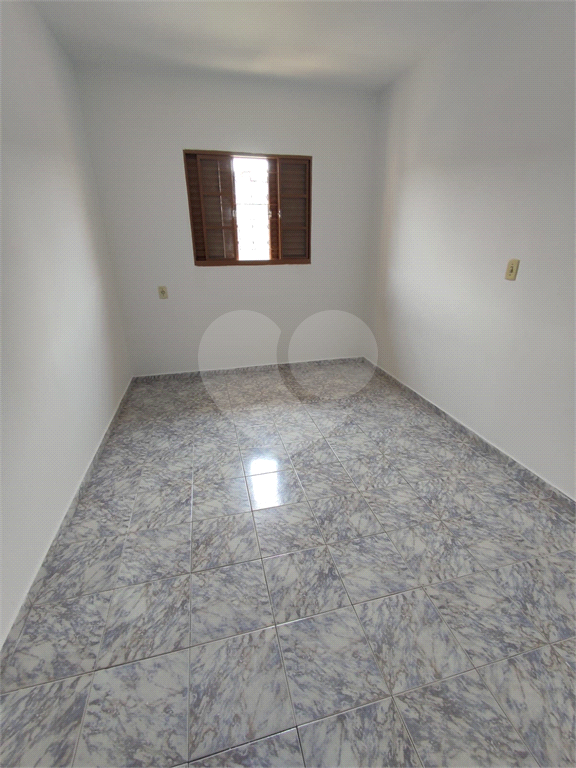 Sobrado de 3 quartos a venda na Cachoerinha.