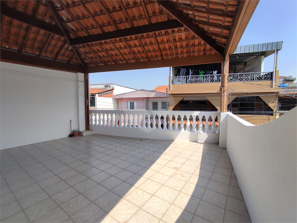 Sobrado de 3 quartos a venda na Cachoerinha.