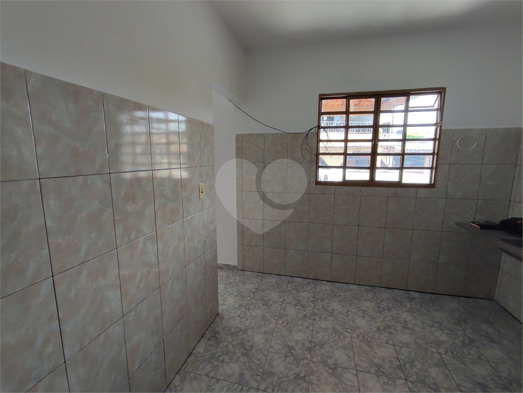 Sobrado de 3 quartos a venda na Cachoerinha.