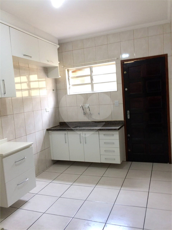 Sobrado de 3 quartos a venda na Cachoerinha.