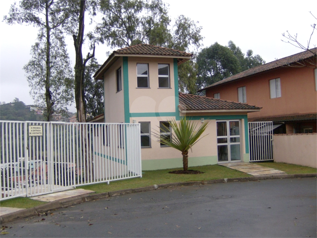 SOBRADO em JARAGUÁ