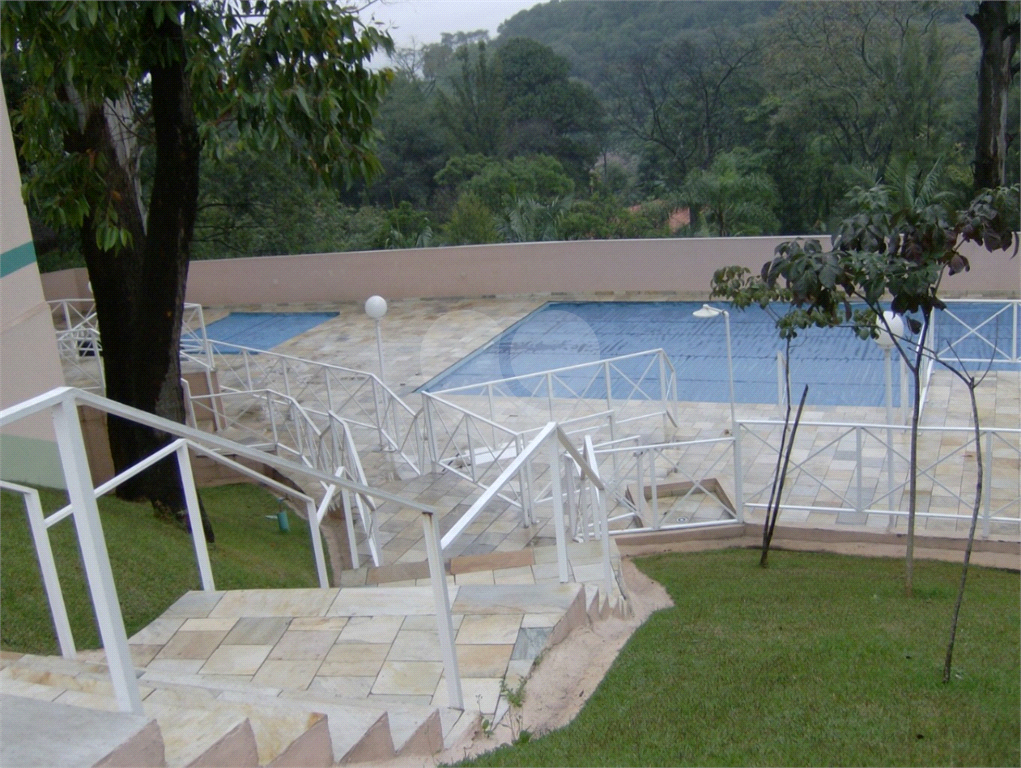 SOBRADO em JARAGUÁ