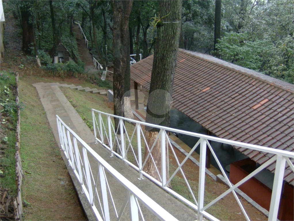 SOBRADO em JARAGUÁ