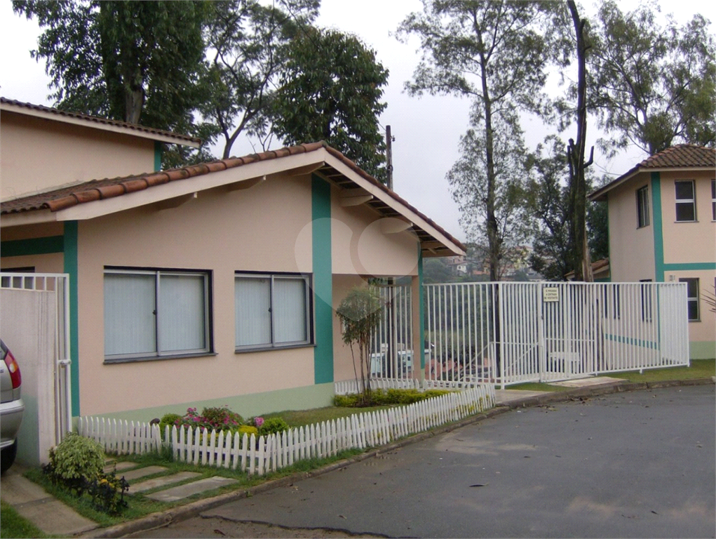 SOBRADO em JARAGUÁ